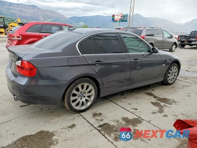 Trzecie zdjęcie samochodu z tyłu: 2008 BMW 335 XI VIN:WBAVD53558A010671 - miniatura