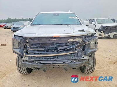 Piąte zdjęcie samochodu w środku: 2023 GMC YUKON SLT VIN:1GKS2BKD9PR157521 - miniatura