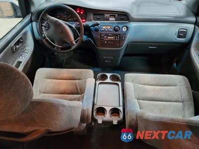 Zdjęcie 8 z 13 samochodu: 2000 HONDA ODYSSEY EX VIN:2HKRL1869YH531516 - miniatura