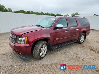 2008 CHEVROLET SUBURBAN K1500 LS 3GNFK16318G202713 - główne zdjęcie licytacji z USA - miniatura