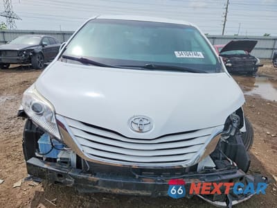Piąte zdjęcie samochodu w środku: 2016 TOYOTA SIENNA LE VIN:5TDKK3DC3GS696983 - miniatura