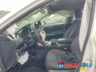 Zdjęcie 7 z 13 samochodu: 2021 TOYOTA RAV4 LE VIN:JTMG1RFV2MD072321 - miniatura