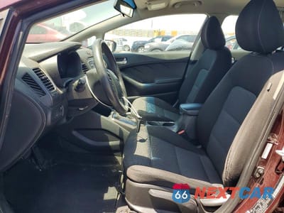 Zdjęcie 7 z 12 samochodu: 2018 KIA FORTE LX VIN:3KPFK4A7XJE222707 - miniatura