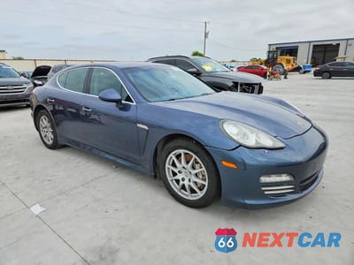 Czwarte zdjęcie samochodu z boku: 2010 PORSCHE PANAMERA S VIN:WP0AB2A72AL063977 - miniatura