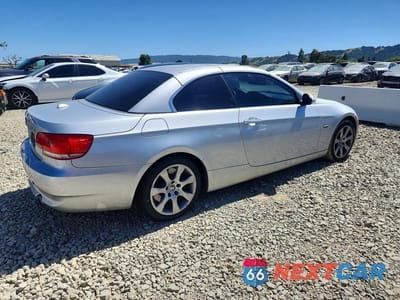 Trzecie zdjęcie samochodu z tyłu: 2008 BMW 335 I VIN:WBAWL73548PX59087 - miniatura