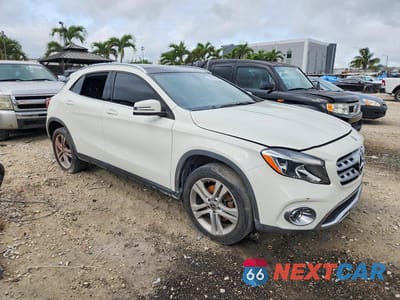 Czwarte zdjęcie samochodu z boku: 2018 MERCEDES-BENZ GLA 250 VIN:WDCTG4EB1JJ406269 - miniatura