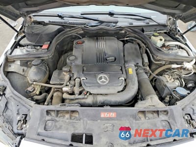 Zdjęcie 11 z 12 samochodu: 2012 MERCEDES-BENZ C 250 VIN:WDDGF4HBXCA615833 - miniatura