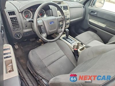 Zdjęcie 8 z 13 samochodu: 2010 FORD ESCAPE XLT VIN:1FMCU9DG6AKC17079 - miniatura