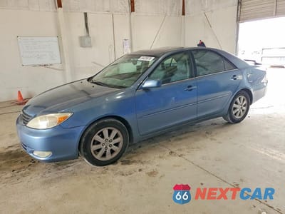 2004 TOYOTA CAMRY XLE 4T1BE30K64U817478 - główne zdjęcie licytacji z USA - miniatura