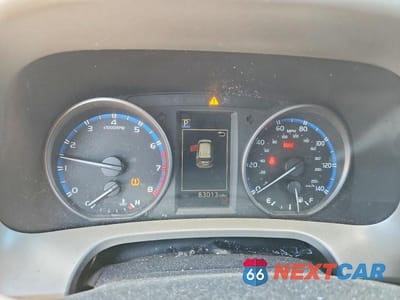 Zdjęcie 9 z 14 samochodu: 2018 TOYOTA RAV4 XLE VIN:2T3RFREV9JW813381 - miniatura