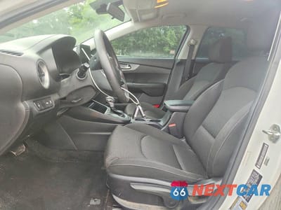 Zdjęcie 7 z 12 samochodu: 2019 KIA FORTE FE VIN:3KPF24ADXKE110190 - miniatura