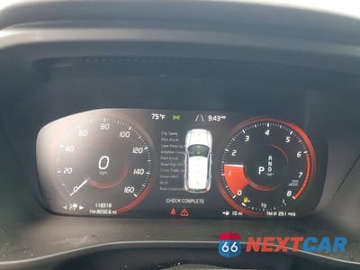 Zdjęcie 9 z 13 samochodu: 2020 VOLVO XC40 T5 R-DESIGN VIN:YV4162UM3L2221478 - miniatura