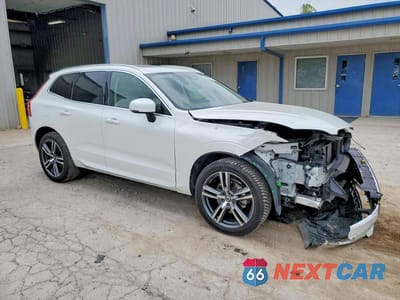 Czwarte zdjęcie samochodu z boku: 2021 VOLVO XC60 T5 MOMENTUM VIN:YV4102RK6M1881871 - miniatura