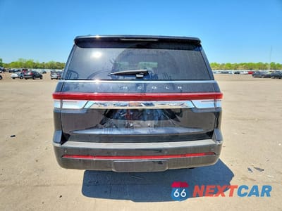 Zdjęcie 6 z 13 samochodu: 2023 LINCOLN NAVIGATOR RESERVE VIN:5LMJJ2LG7PEL10433 - miniatura