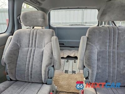 Zdjęcie 10 z 13 samochodu: 2001 TOYOTA SIENNA CE VIN:4T3ZF13C71U409529 - miniatura