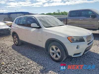 Czwarte zdjęcie samochodu z boku: 2012 BMW X3 XDRIVE28I VIN:5UXWX5C53CL724261 - miniatura