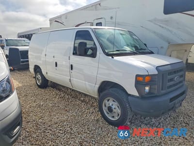 Czwarte zdjęcie samochodu z boku: 2014 FORD ECONOLINE E150 VAN VIN:1FTNE1EW7EDA11135 - miniatura