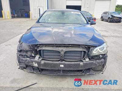 Piąte zdjęcie samochodu w środku: 2016 BMW 528 I VIN:WBA5A5C55GG350780 - miniatura