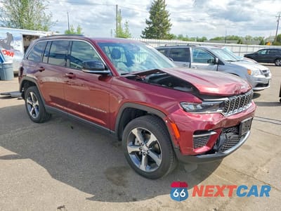 Czwarte zdjęcie samochodu z boku: 2025 JEEP GRAND CHEROKEE LIMITED VIN:1C4RJHBG6S8736085 - miniatura