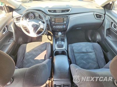 Zdjęcie 8 z 13 samochodu: 2016 NISSAN ROGUE S VIN:JN8AT2MV9GW138287 - miniatura