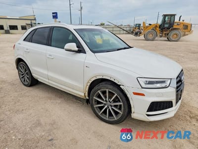 Czwarte zdjęcie samochodu z boku: 2018 AUDI Q3 PREMIUM PLUS VIN:WA1HCCFS5JR032020 - miniatura
