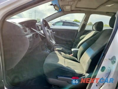 Zdjęcie 7 z 12 samochodu: 2005 TOYOTA COROLLA S VIN:1NXBR32E85Z401560 - miniatura
