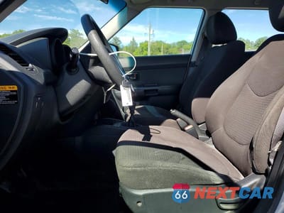 Zdjęcie 7 z 12 samochodu: 2011 KIA SOUL BASE VIN:KNDJT2A15B7332492 - miniatura