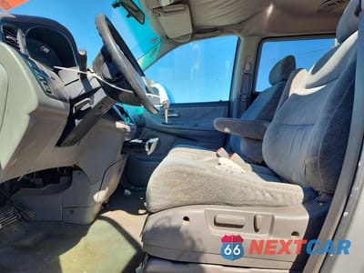 Zdjęcie 7 z 13 samochodu: 2000 HONDA ODYSSEY EX VIN:2HKRL1868YH013784 - miniatura