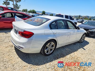 Trzecie zdjęcie samochodu z tyłu: 2018 BMW 330 XI VIN:WBA8D9C57JEM33061 - miniatura
