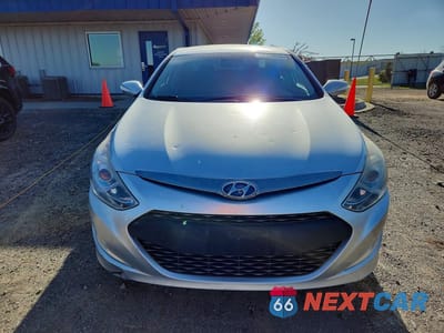 Piąte zdjęcie samochodu w środku: 2011 HYUNDAI SONATA HYBRID VIN:KMHEC4A45BA003362 - miniatura