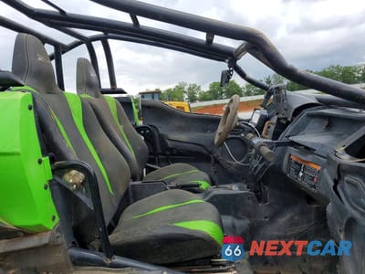 Zdjęcie 6 z 10 samochodu: 2020 KAWASAKI TERYX UTILITY VEHICLE VIN:JKARFCA11LB500525 - miniatura