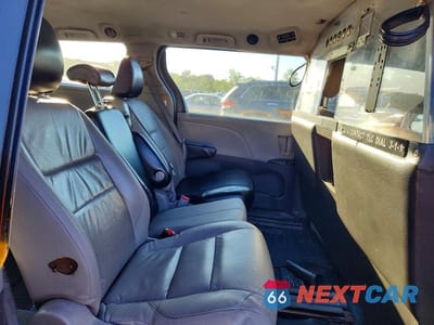 Zdjęcie 11 z 13 samochodu: 2017 TOYOTA SIENNA L 7-PASSENGER VIN:5TDZZ3DC1HS856239 - miniatura