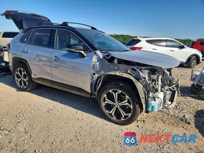 Czwarte zdjęcie samochodu z boku: 2021 TOYOTA RAV4 PRIME XSE VIN:JTMFB3FV4MD039875 - miniatura