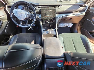 Zdjęcie 8 z 13 samochodu: 2022 JEEP GRAND CHEROKEE L LAREDO VIN:1C4RJJAG9N8548481 - miniatura