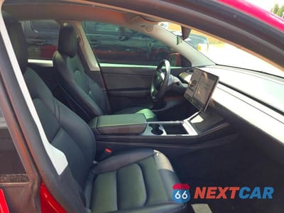 Piąte zdjęcie samochodu w środku: 2021 TESLA MODEL Y VIN:5YJYGDEE4MF233509 - miniatura