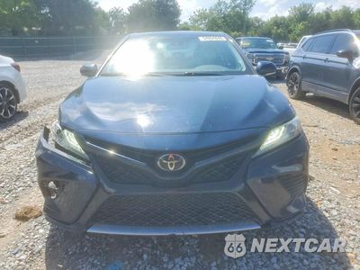 Piąte zdjęcie samochodu w środku: 2019 TOYOTA CAMRY XSE VIN:4T1B61HK0KU837485 - miniatura