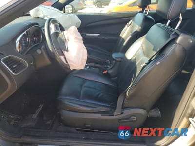 Zdjęcie 7 z 12 samochodu: 2012 CHRYSLER 200 LIMITED VIN:1C3BCBFG8CN234091 - miniatura
