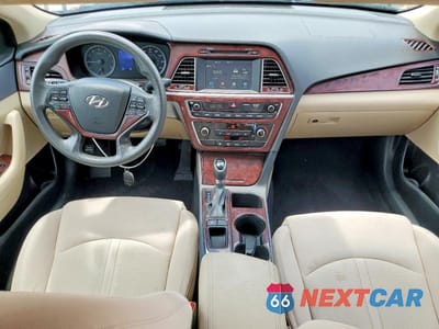 Zdjęcie 8 z 12 samochodu: 2017 HYUNDAI SONATA SE VIN:5NPE24AF4HH473604 - miniatura