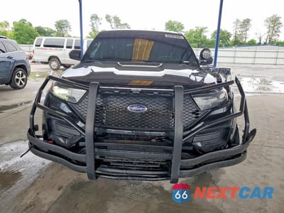 Piąte zdjęcie samochodu w środku: 2024 FORD EXPLORER POLICE INTERCEPTOR VIN:1FM5K8AC1RGA68296 - miniatura