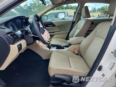 Zdjęcie 7 z 12 samochodu: 2016 HONDA ACCORD LX VIN:1HGCR2F35GA084466 - miniatura