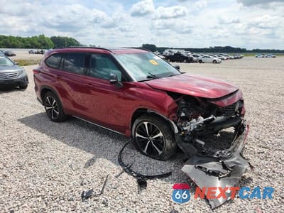 Czwarte zdjęcie samochodu z boku: 2021 TOYOTA HIGHLANDER XSE VIN:5TDLZRAH9MS049583 - miniatura