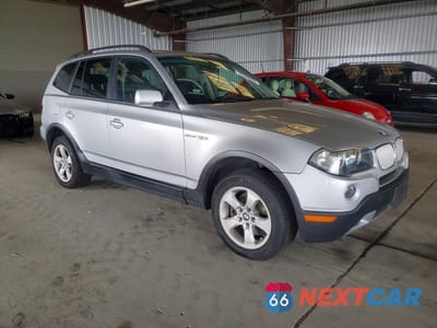 Czwarte zdjęcie samochodu z boku: 2008 BMW X3 3.0SI VIN:WBXPC93468WJ12225 - miniatura