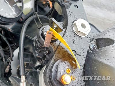 Zdjęcie 8 z 9 samochodu: 2019 YAMAHA YZFR6 VIN:JYARJ28E3KA005265 - miniatura