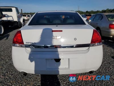 Zdjęcie 6 z 12 samochodu: 2011 CHEVROLET IMPALA POLICE VIN:2G1WD5EM2B1233885 - miniatura