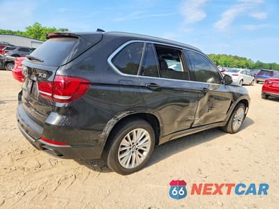 Trzecie zdjęcie samochodu z tyłu: 2016 BMW X5 XDRIVE50I VIN:5UXKR6C51G0J80980 - miniatura
