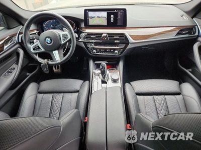Zdjęcie 8 z 13 samochodu: 2023 BMW 530 I VIN:WBA53BH02PCM79296 - miniatura
