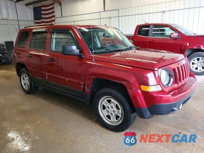 Czwarte zdjęcie samochodu z boku: 2016 JEEP PATRIOT SPORT VIN:1C4NJRBB7GD596569 - miniatura