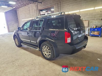 Drugie zdjęcie samochodu z przodu: 2010 NISSAN PATHFINDER S VIN:5N1AR1NB5AC614418 - miniatura