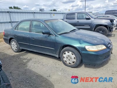 Czwarte zdjęcie samochodu z boku: 1998 HONDA ACCORD LX VIN:1HGCG5647WA196720 - miniatura