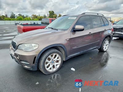 2013 BMW X5 XDRIVE35I 5UXZV4C55D0B17314 - główne zdjęcie licytacji z USA - miniatura